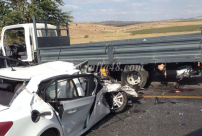  بالصور: إصابة متوسطة لثلاثة أشخاص بحادث طرق قرب مدينة الرملة 